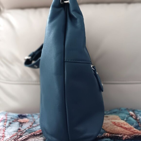LIKE NEW 💥 STONE MOUNTAIN TEAL BLUE HOBO SHOULDER BAG 💥 BEAUTIFUL! - Picture 6 of 15